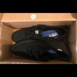 Size 7 Keds (runs small)